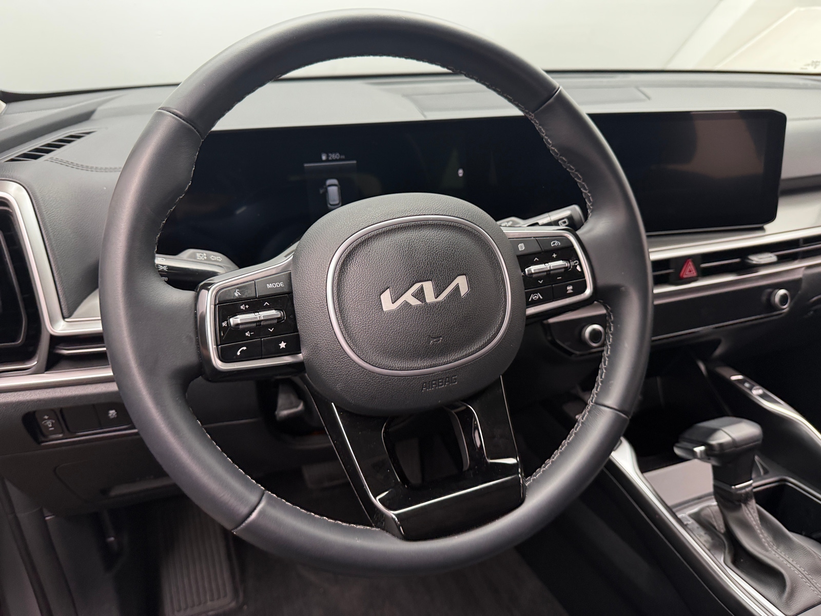 Thumbnail: 2025 Kia Sorento - 4