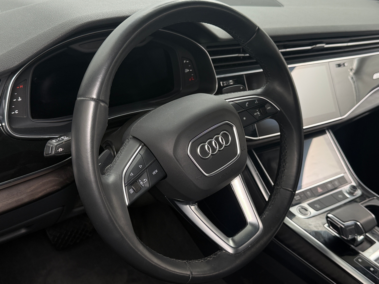 Thumbnail: 2022 Audi Q7 - 4