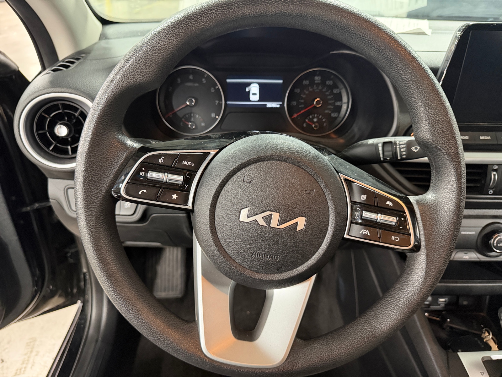 Thumbnail: 2024 Kia Forte - 5