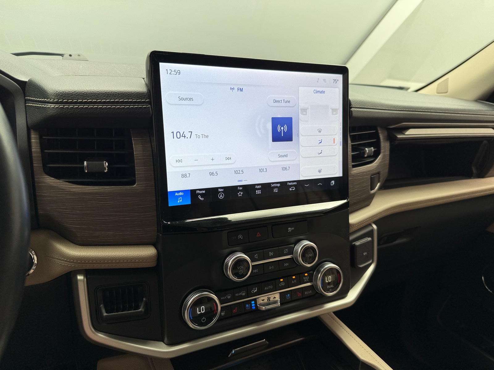 Thumbnail: 2024 Ford Expedition MAX - 3