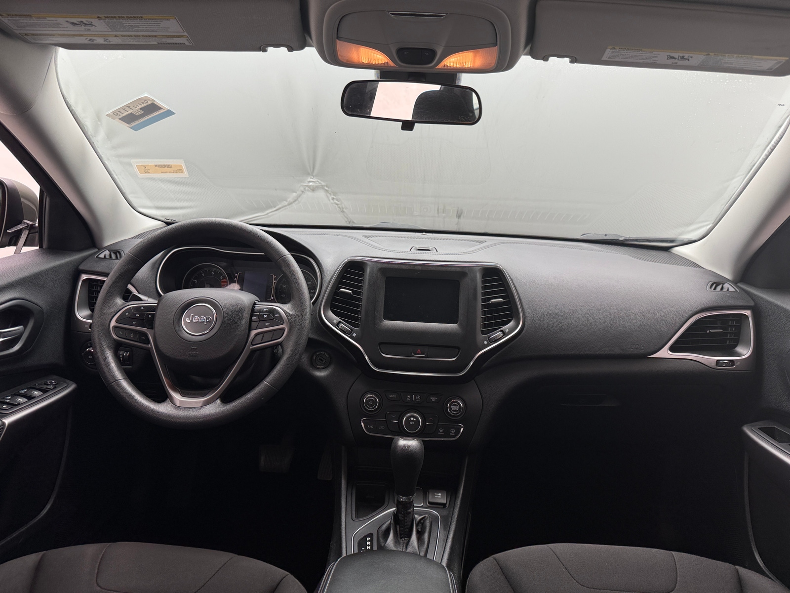 Thumbnail: 2019 Jeep Cherokee - 3
