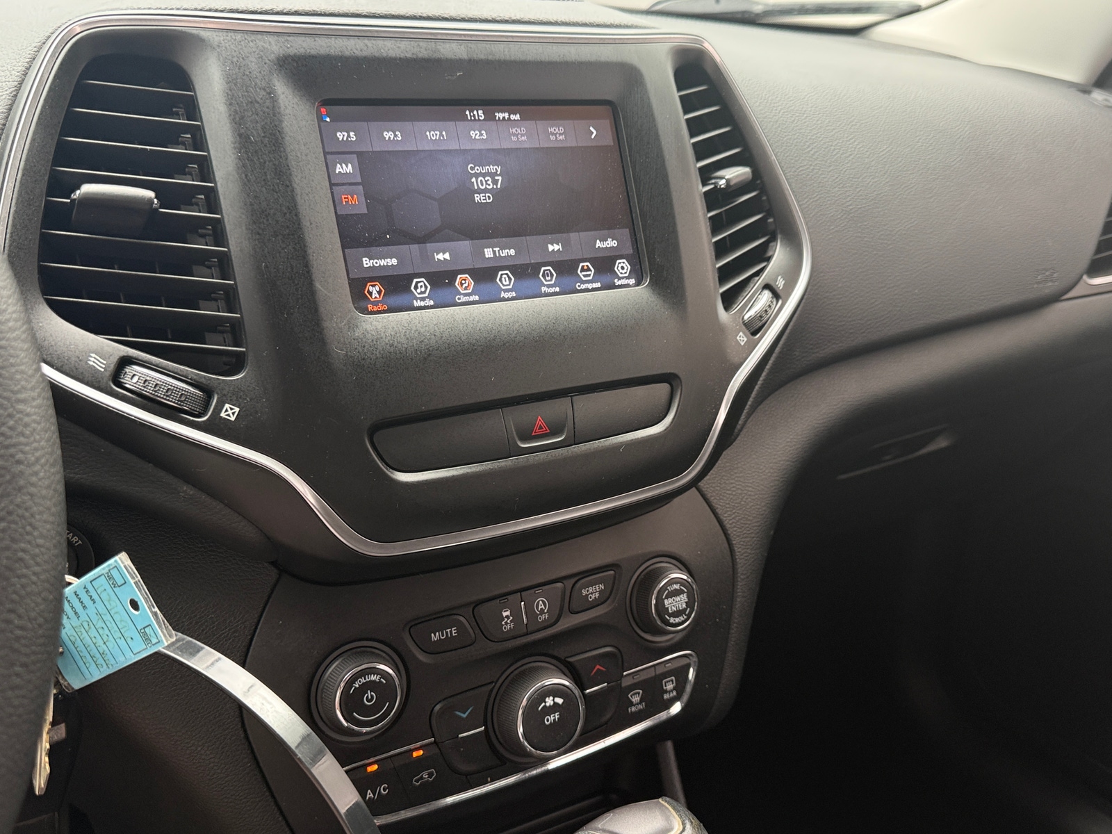 Thumbnail: 2019 Jeep Cherokee - 4