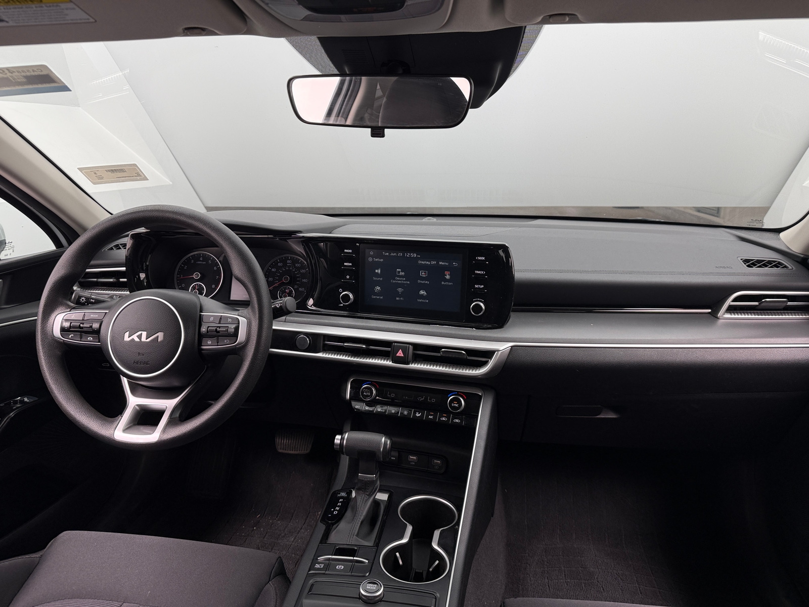 Thumbnail: 2023 Kia K5 - 3