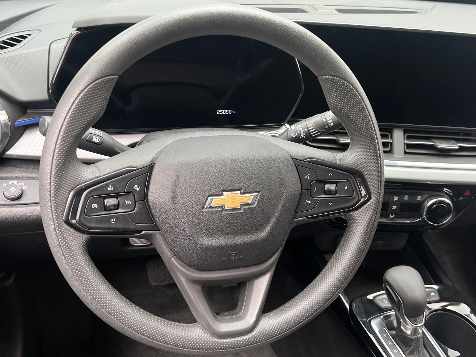 Thumbnail: 2025 Chevrolet Trax - 5