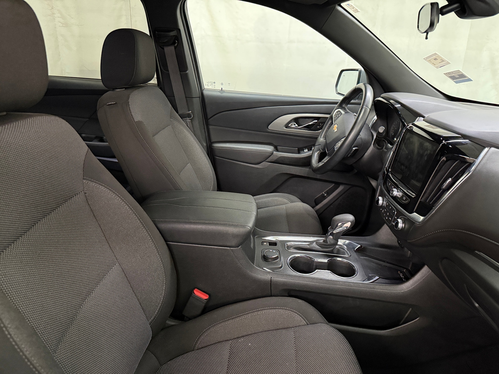 Thumbnail: 2023 Chevrolet Traverse - 2