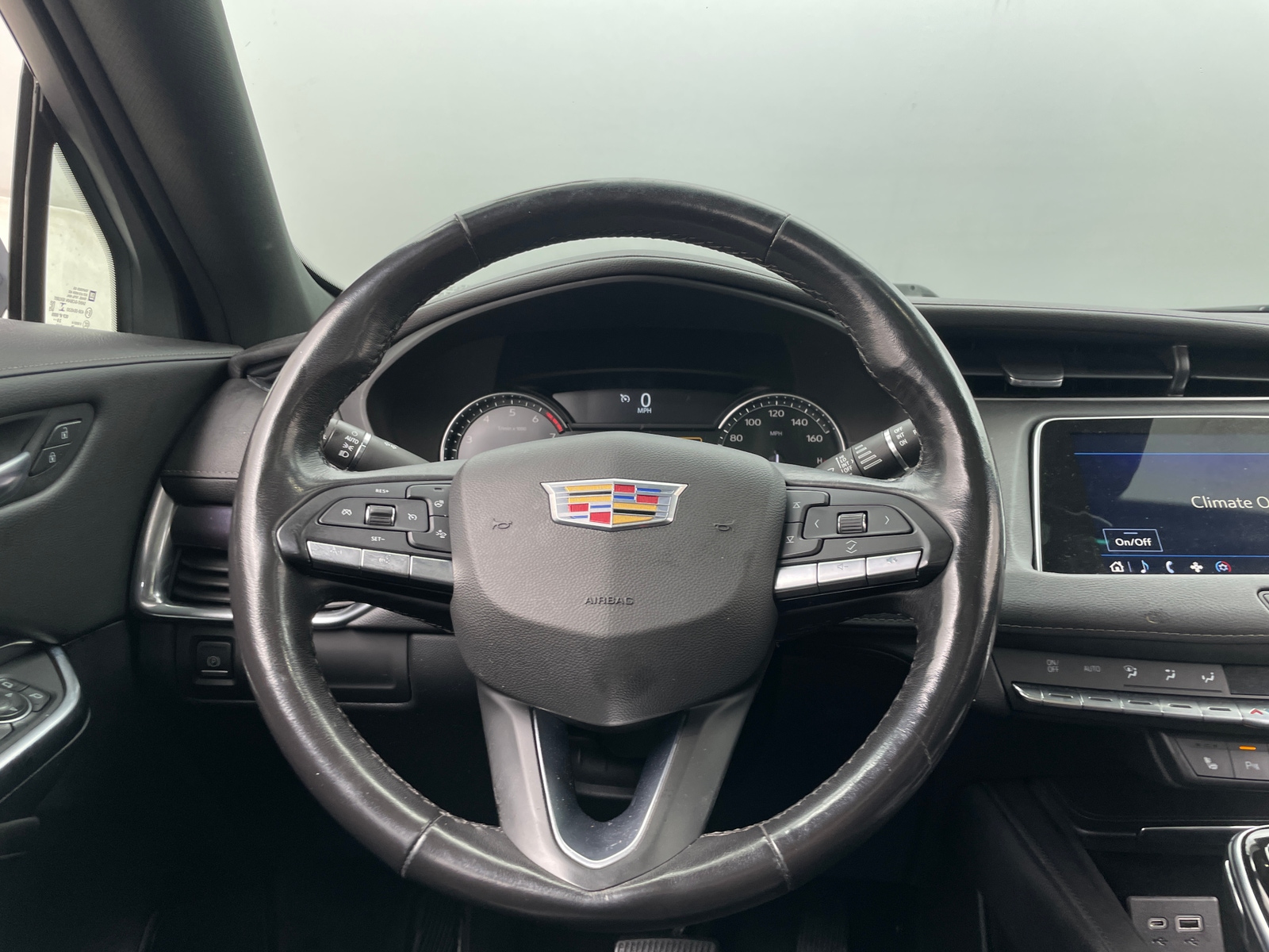 Thumbnail: 2021 Cadillac XT4 - 4