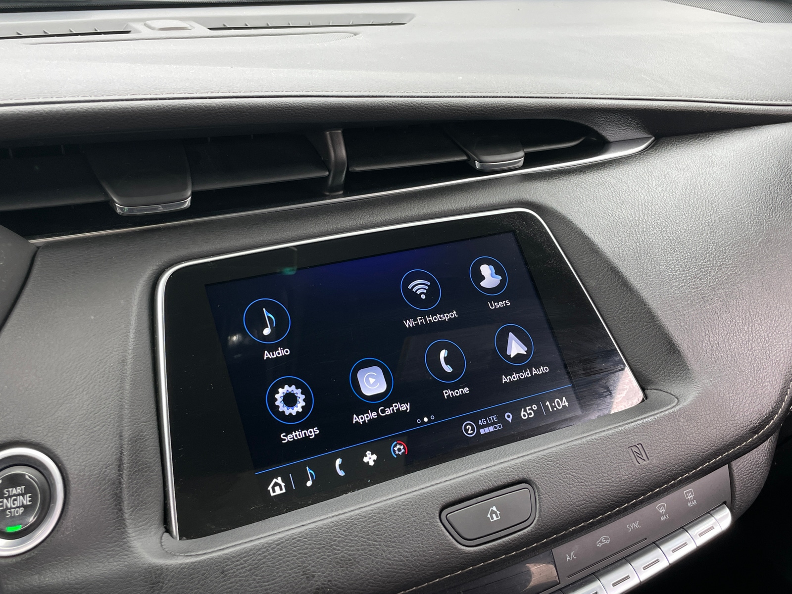 Thumbnail: 2021 Cadillac XT4 - 3