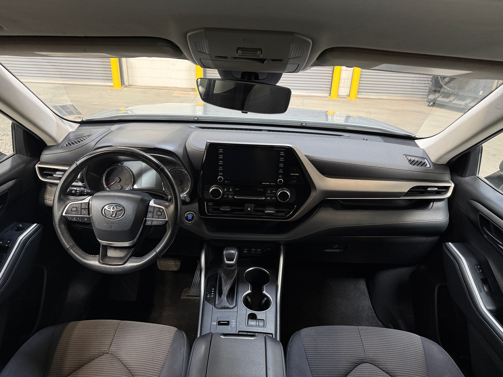 Thumbnail: 2022 Toyota Highlander - 3