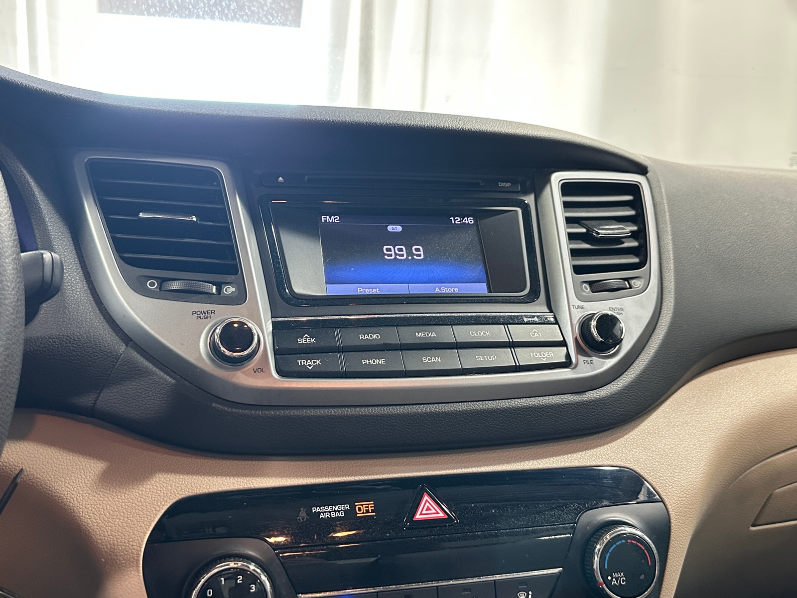 Thumbnail: 2017 Hyundai Tucson - 4