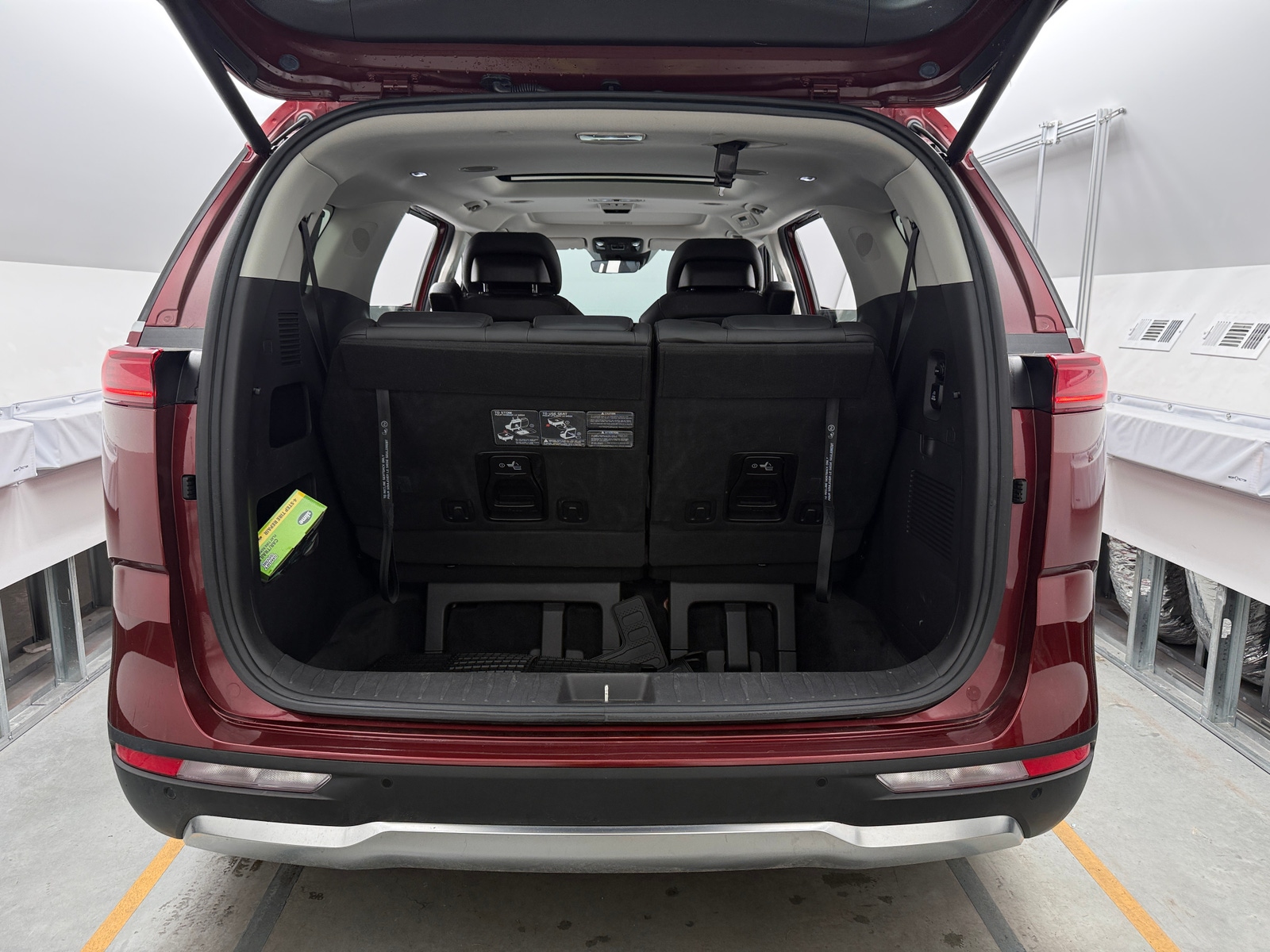 Thumbnail: 2022 Kia Carnival - 6