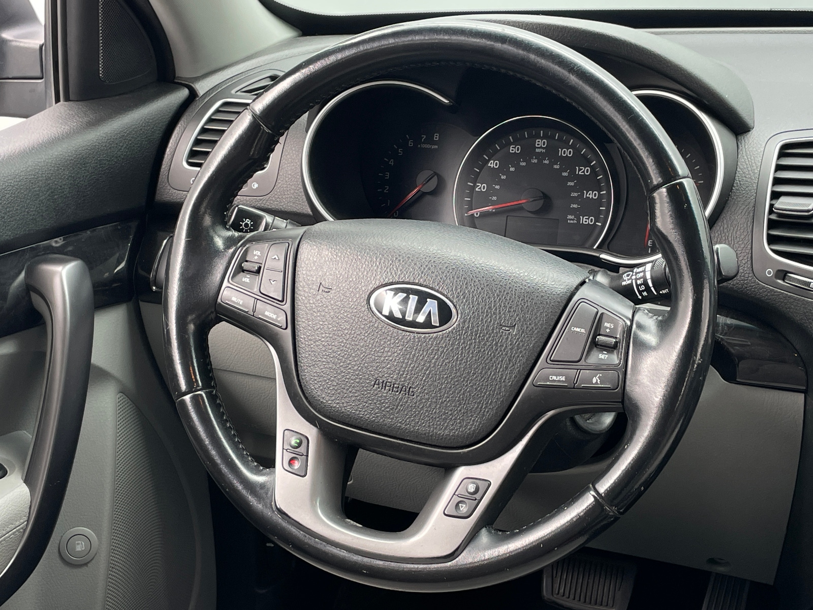 Thumbnail: 2015 Kia Sorento - 5