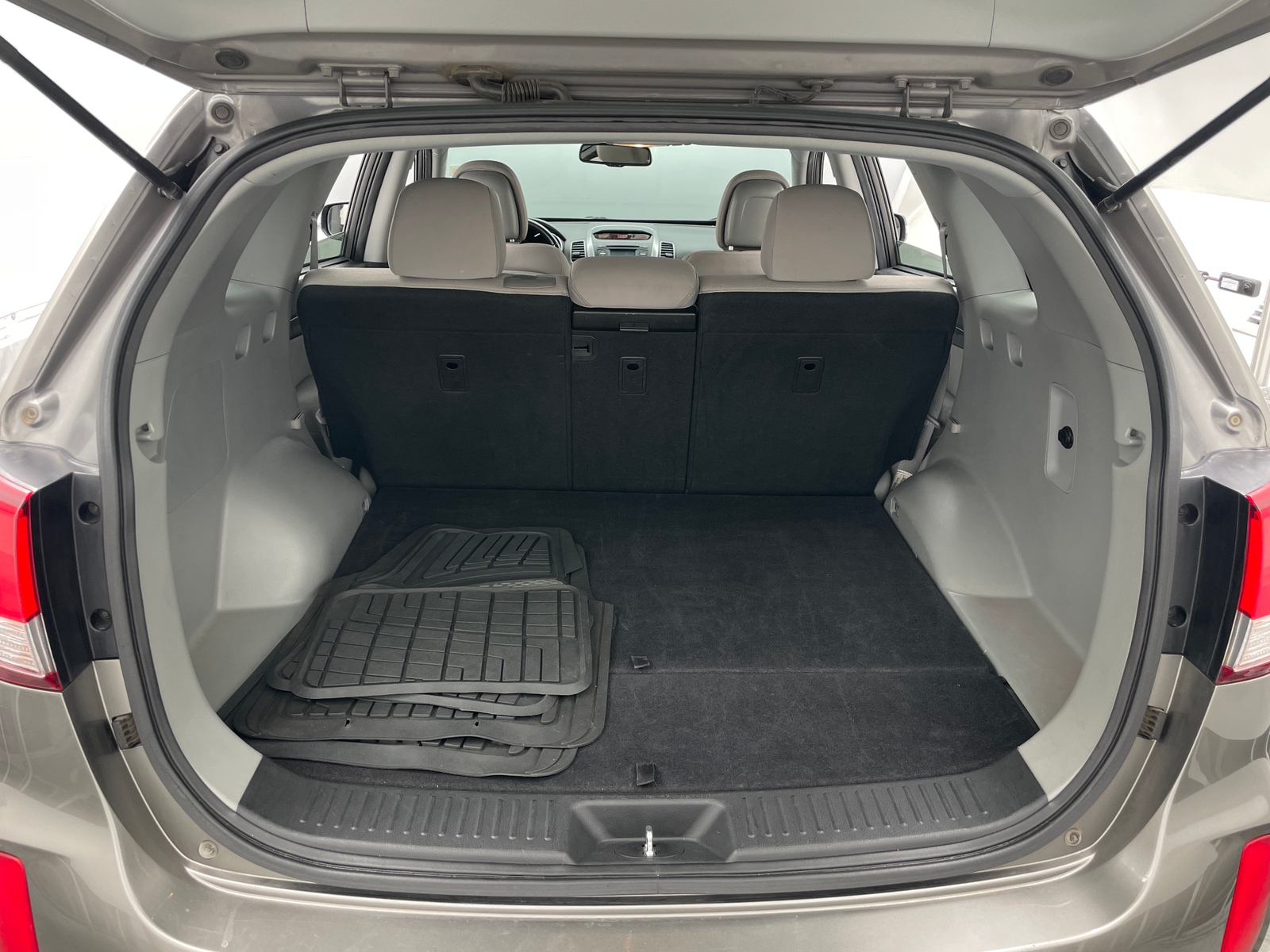 Thumbnail: 2015 Kia Sorento - 7