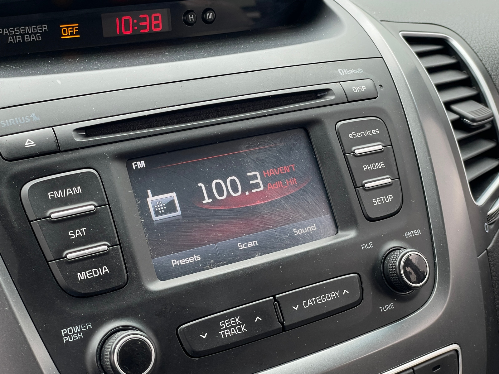 Thumbnail: 2015 Kia Sorento - 4