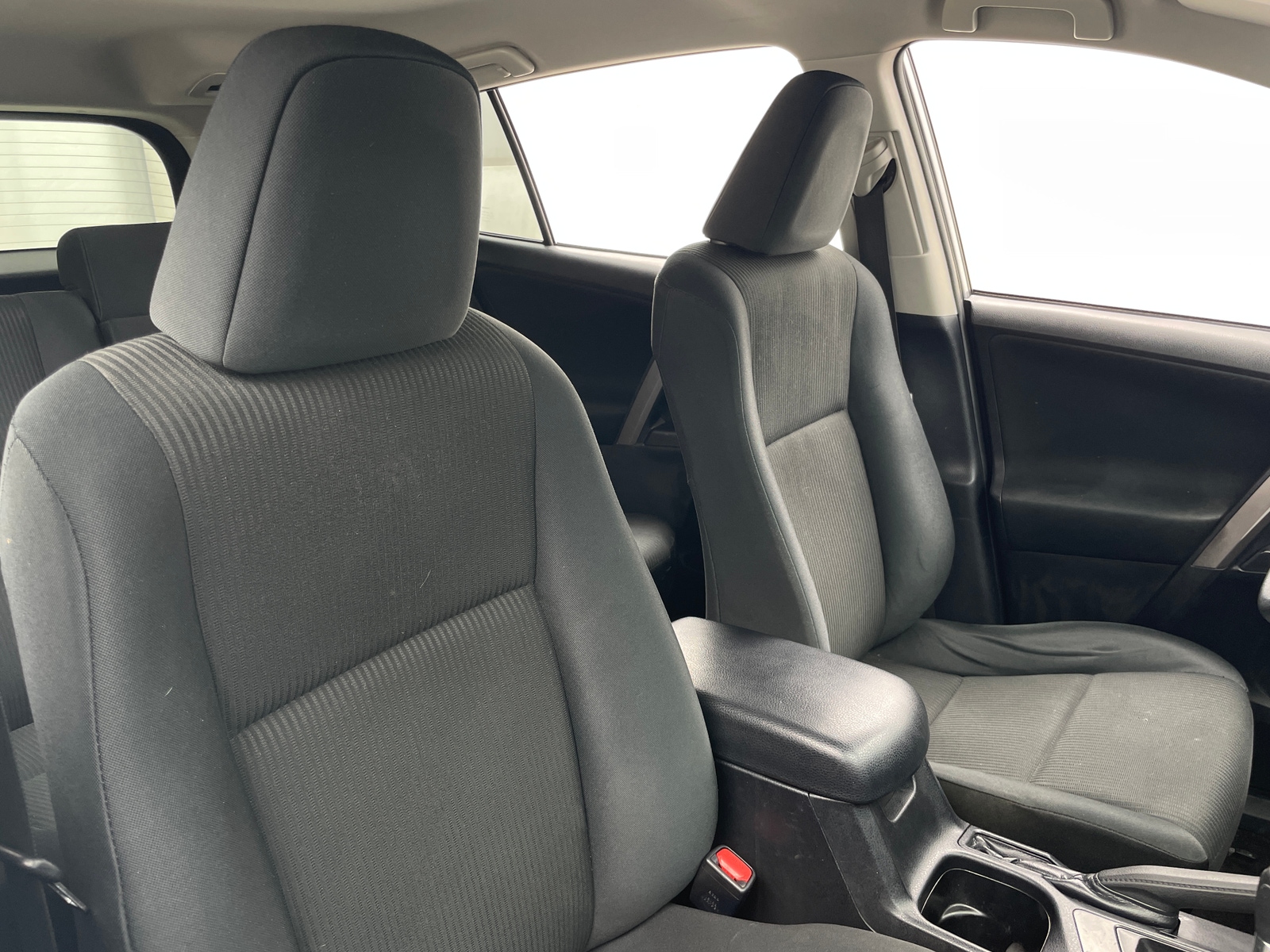 Thumbnail: 2018 Toyota RAV4 - 2