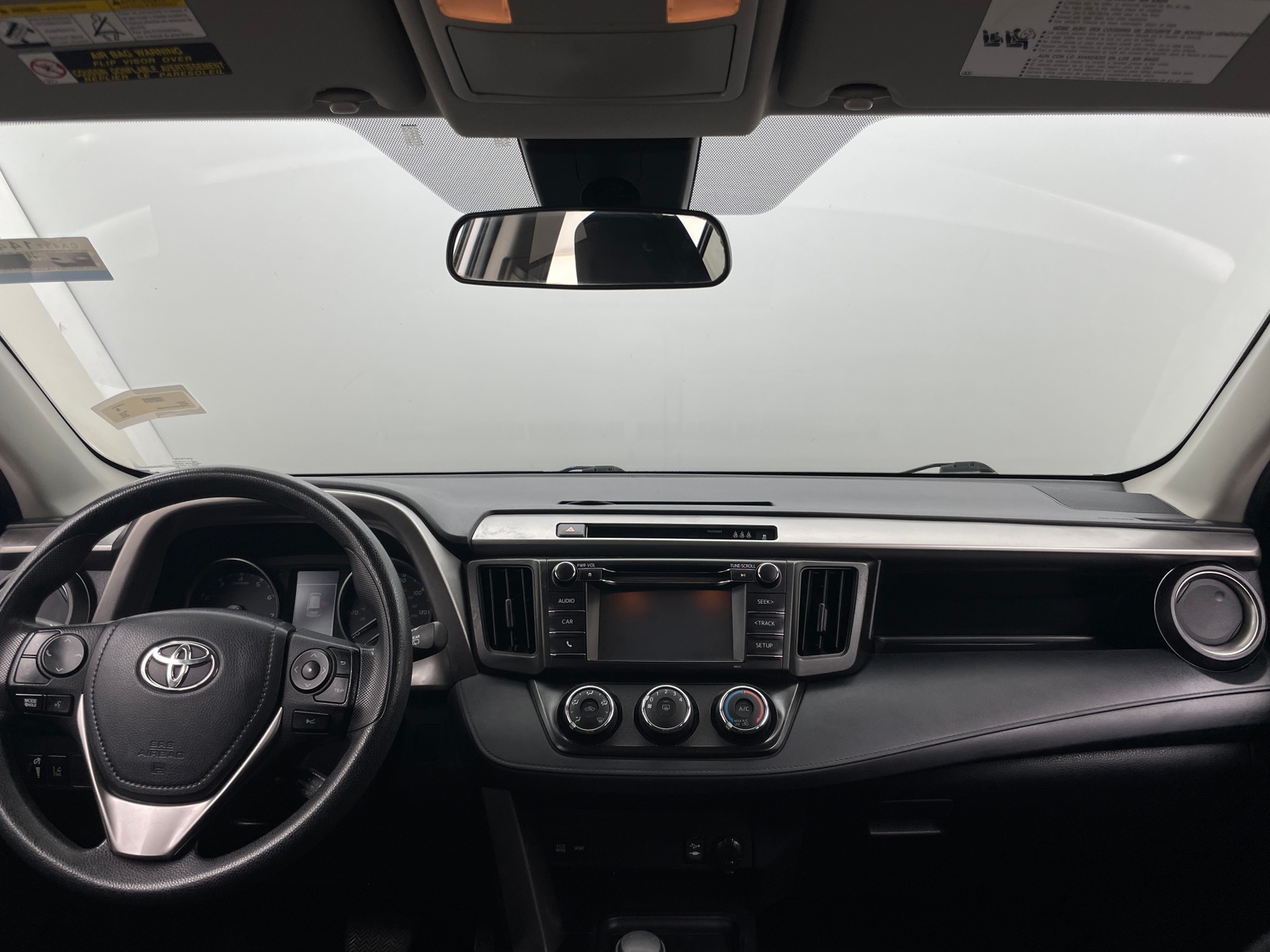 Thumbnail: 2018 Toyota RAV4 - 3