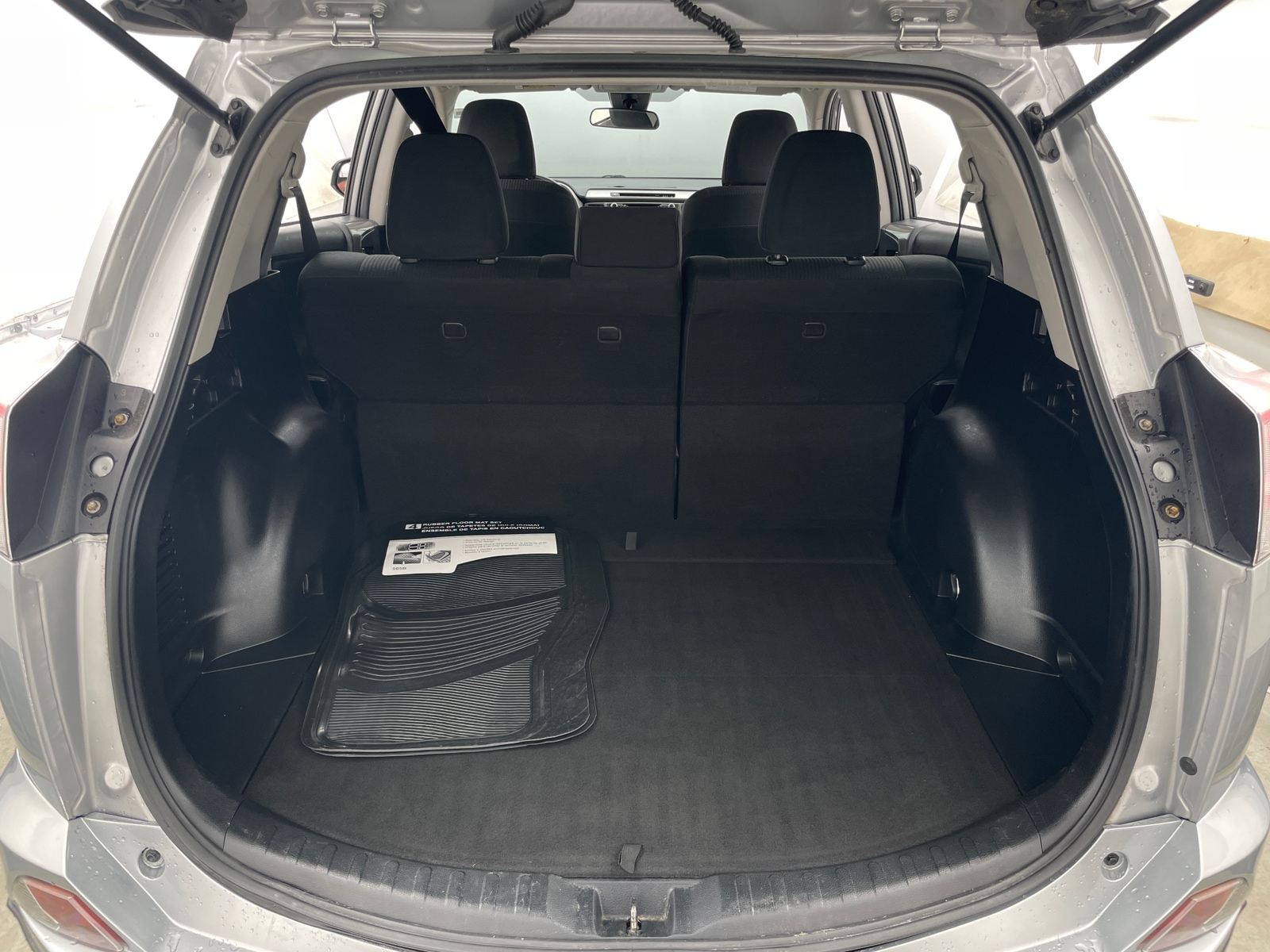 Thumbnail: 2018 Toyota RAV4 - 7
