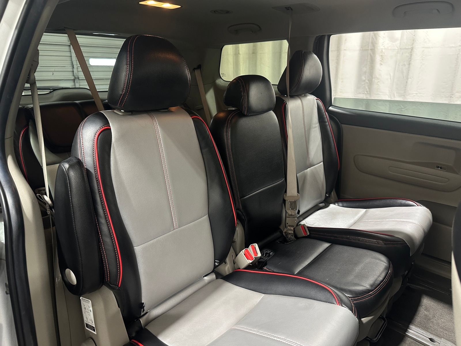 Thumbnail: 2021 Kia Sedona - 6