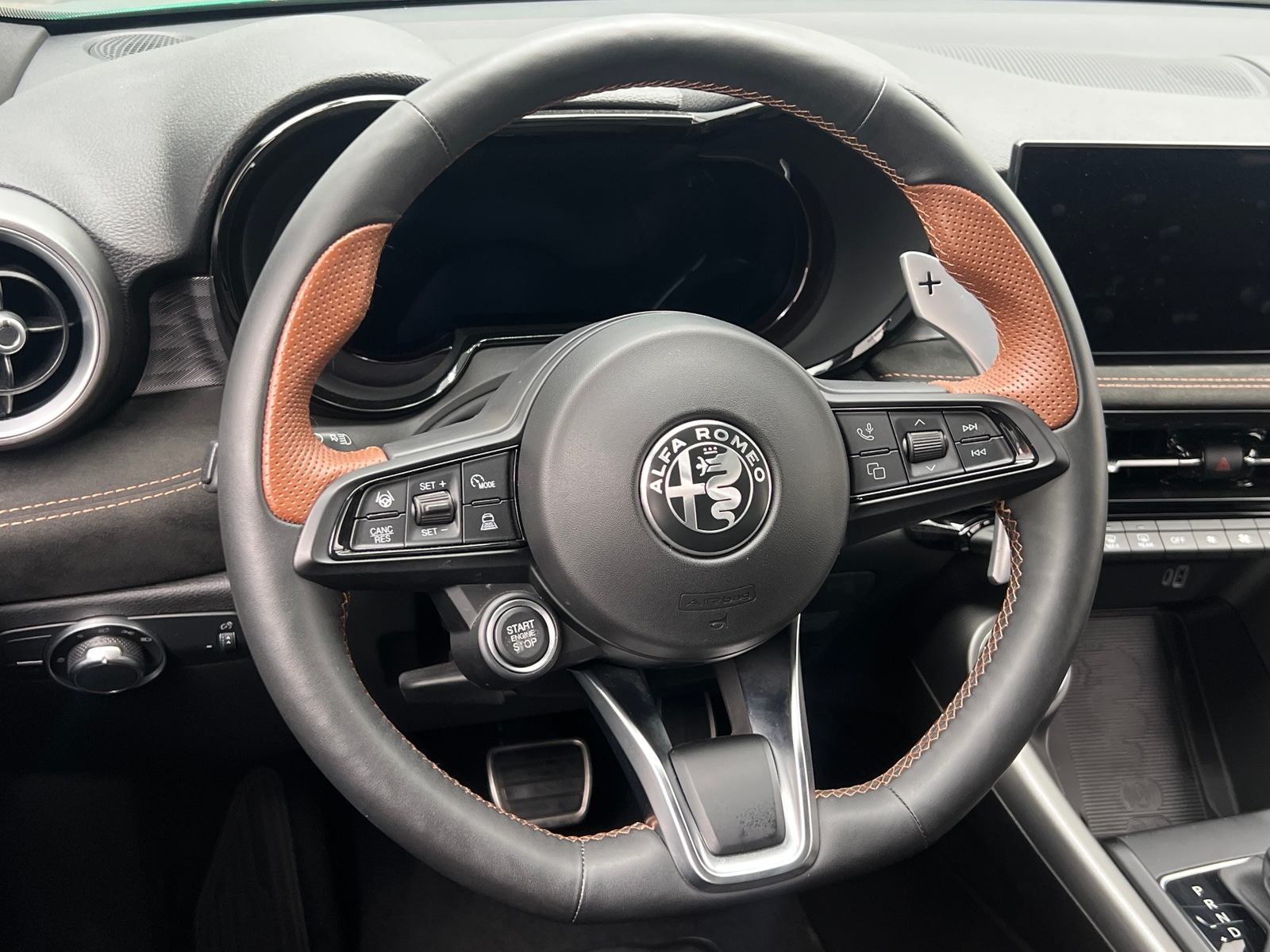 Thumbnail: 2025 Alfa Romeo Tonale - 5