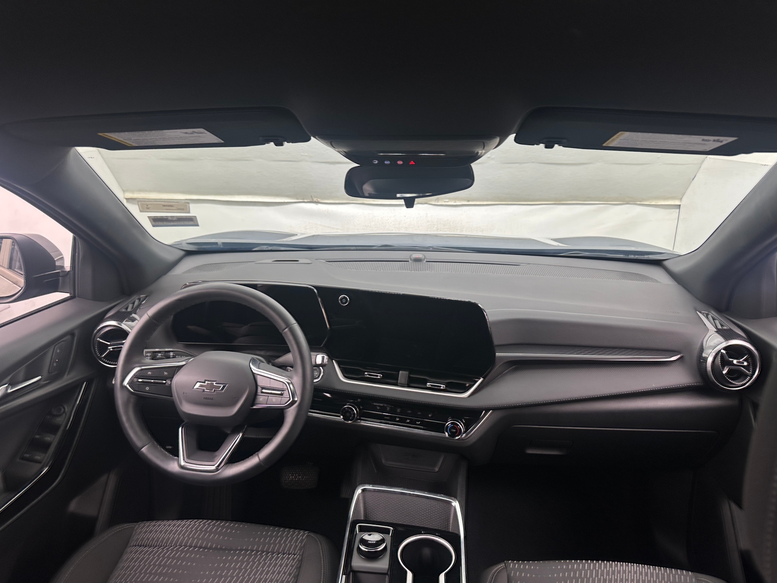 Thumbnail: 2026 Chevrolet Equinox - 3