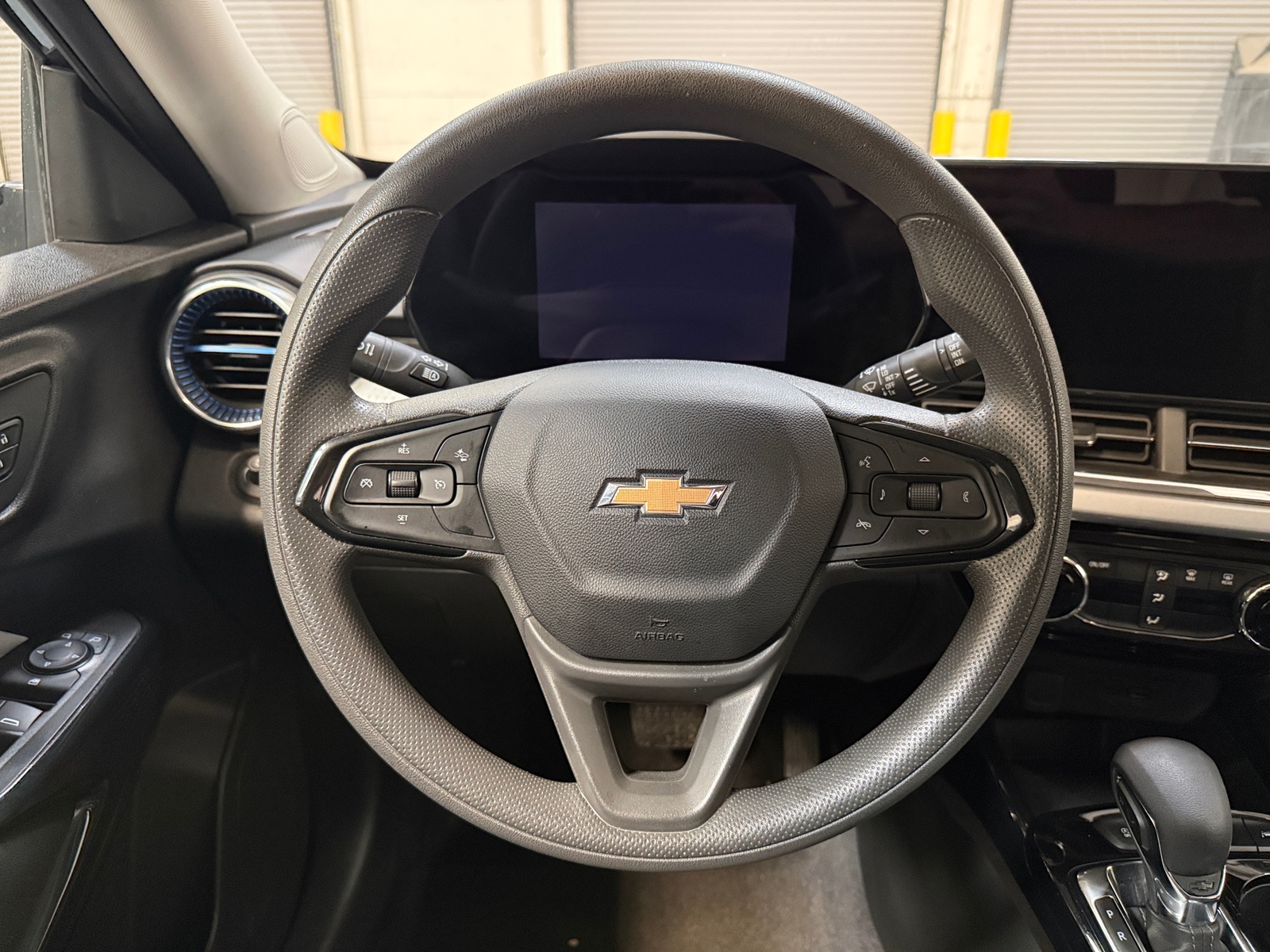 Thumbnail: 2025 Chevrolet Trax - 5