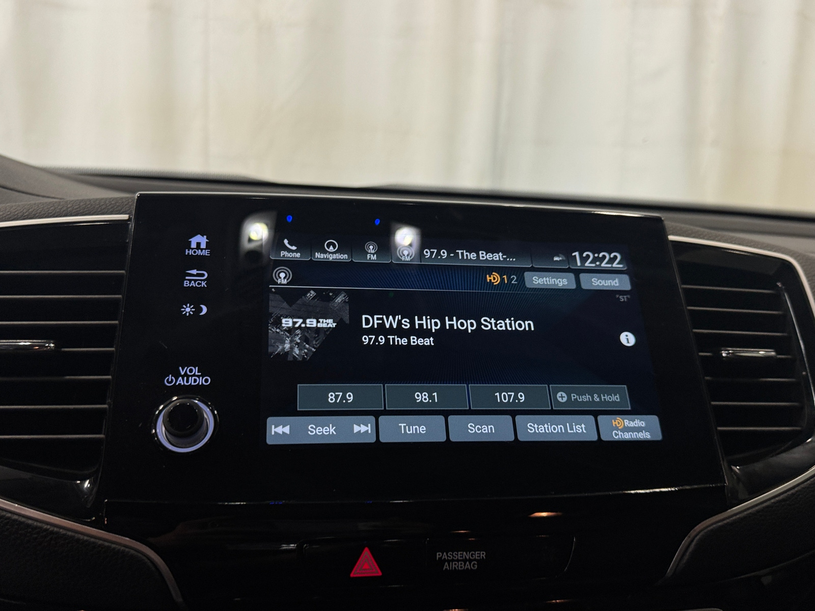 Thumbnail: 2019 Honda Pilot - 3