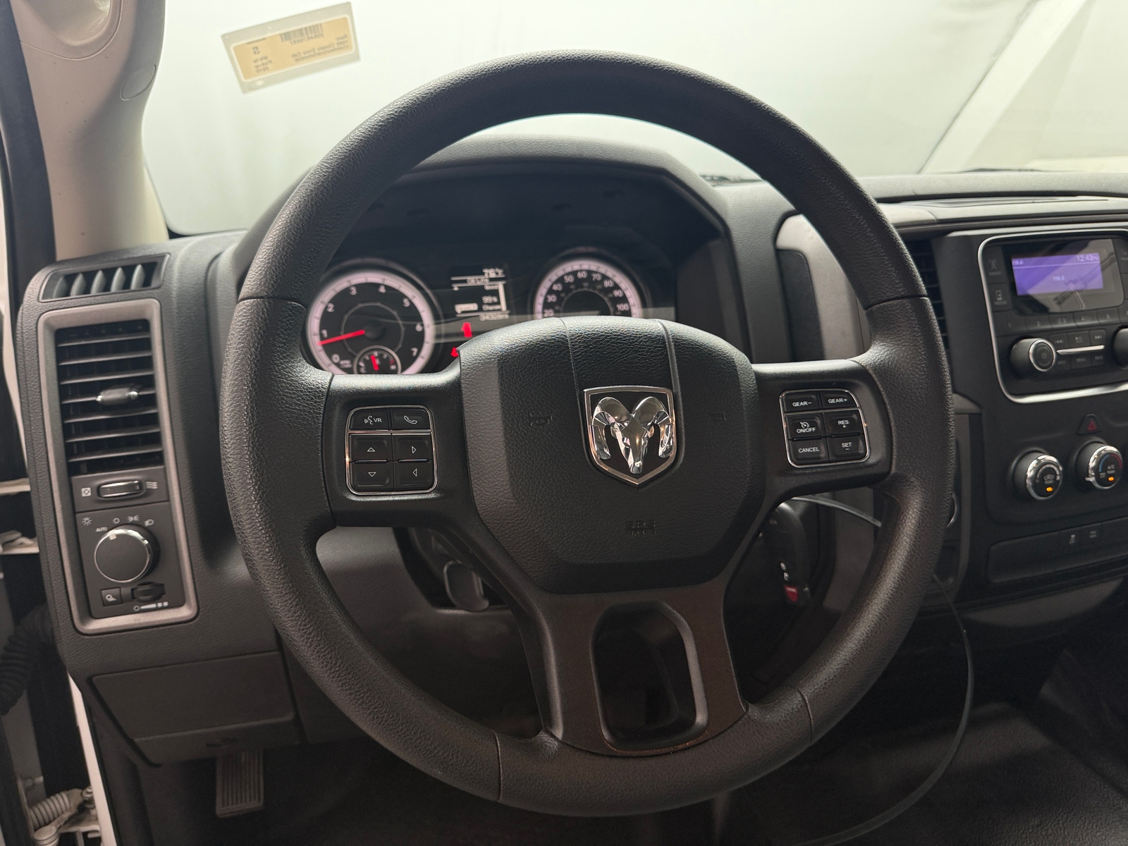 Thumbnail: 2019 RAM 1500 Classic - 5