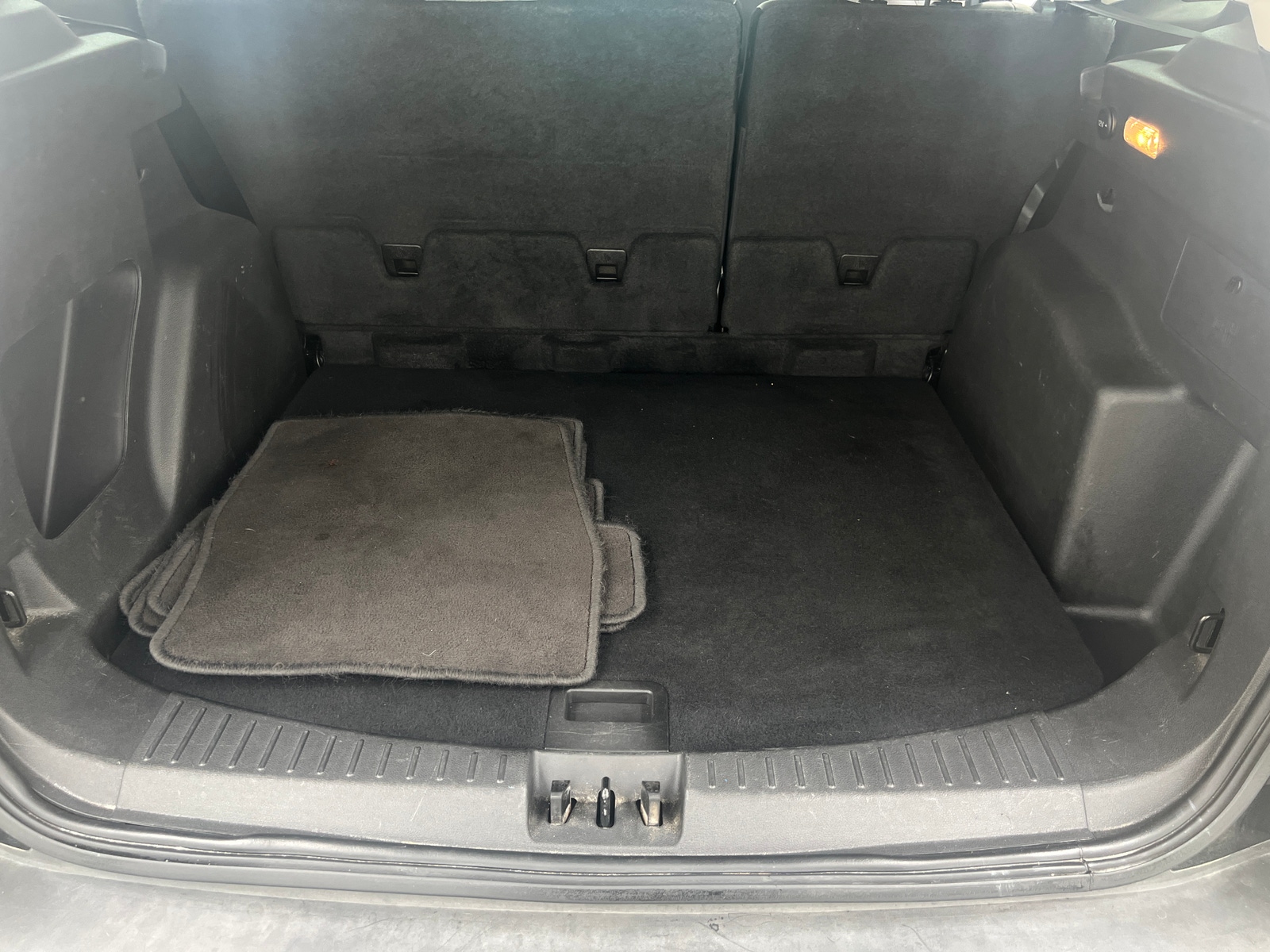 Thumbnail: 2019 Ford Escape - 6