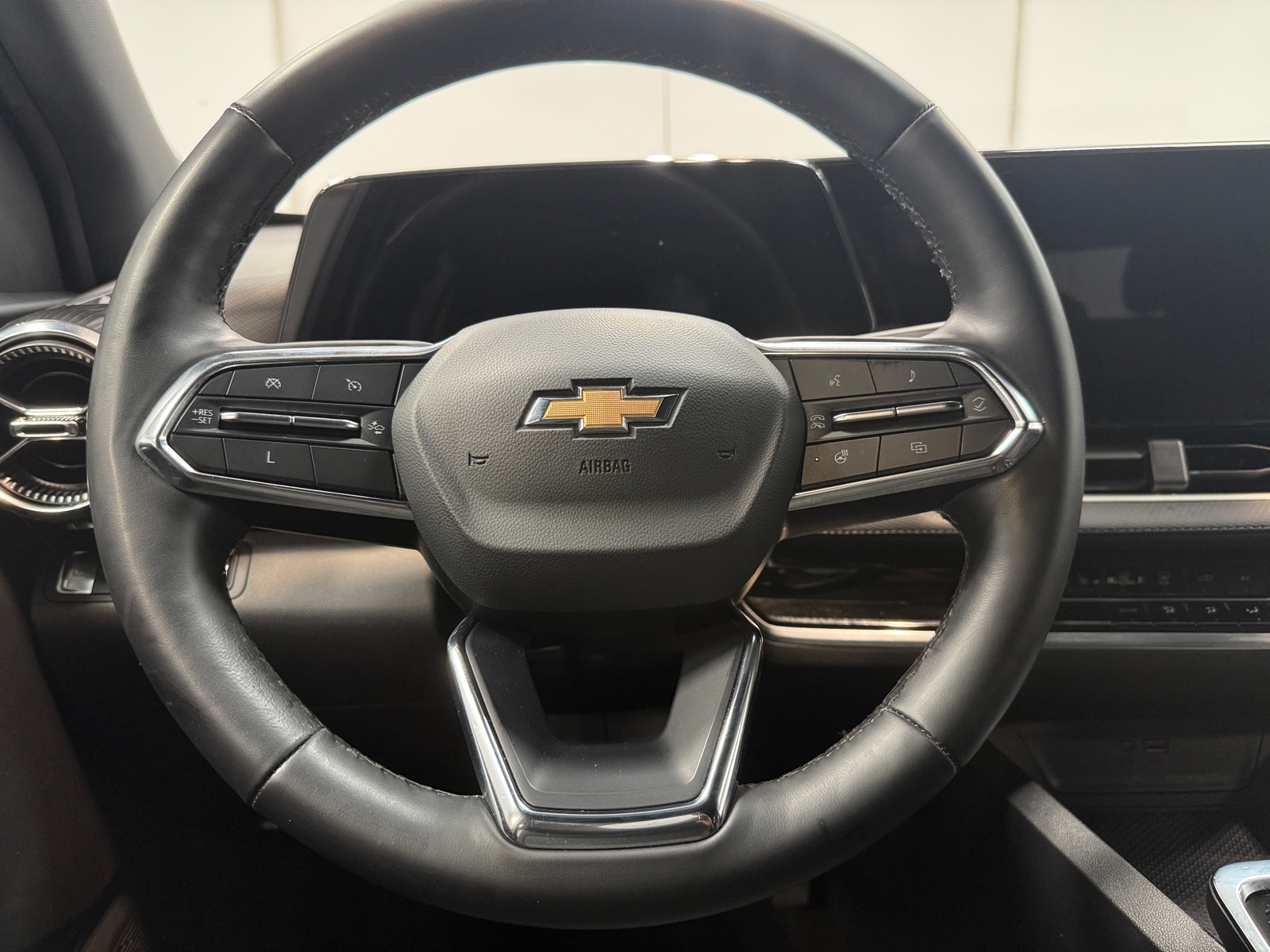 Thumbnail: 2025 Chevrolet Equinox - 5