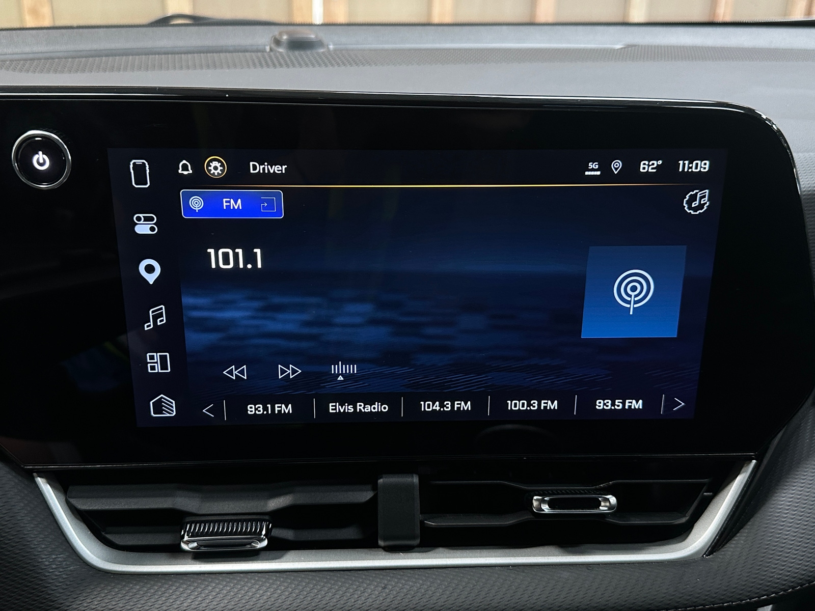 Thumbnail: 2025 Chevrolet Equinox - 4
