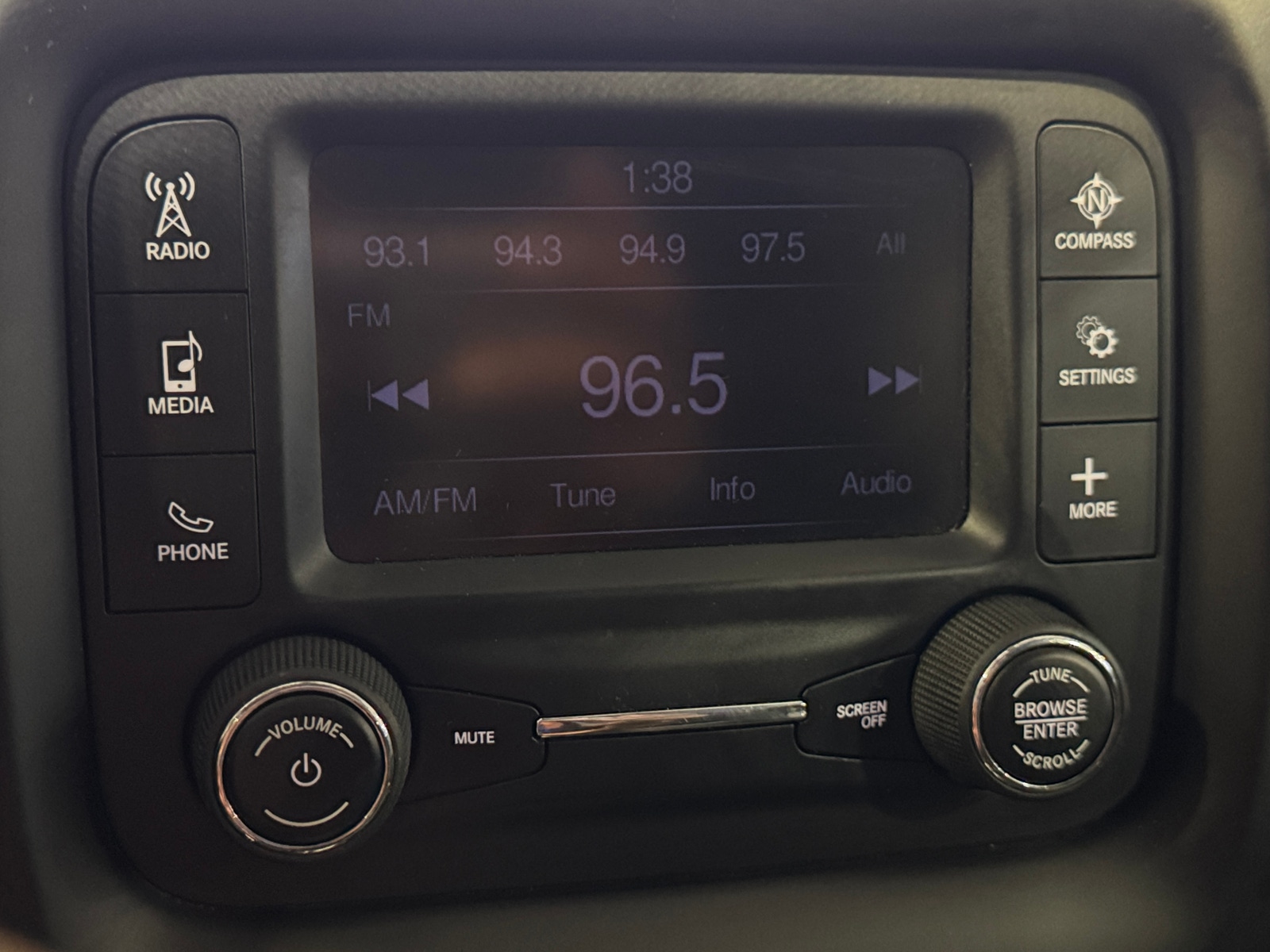 Thumbnail: 2018 Jeep Compass - 4