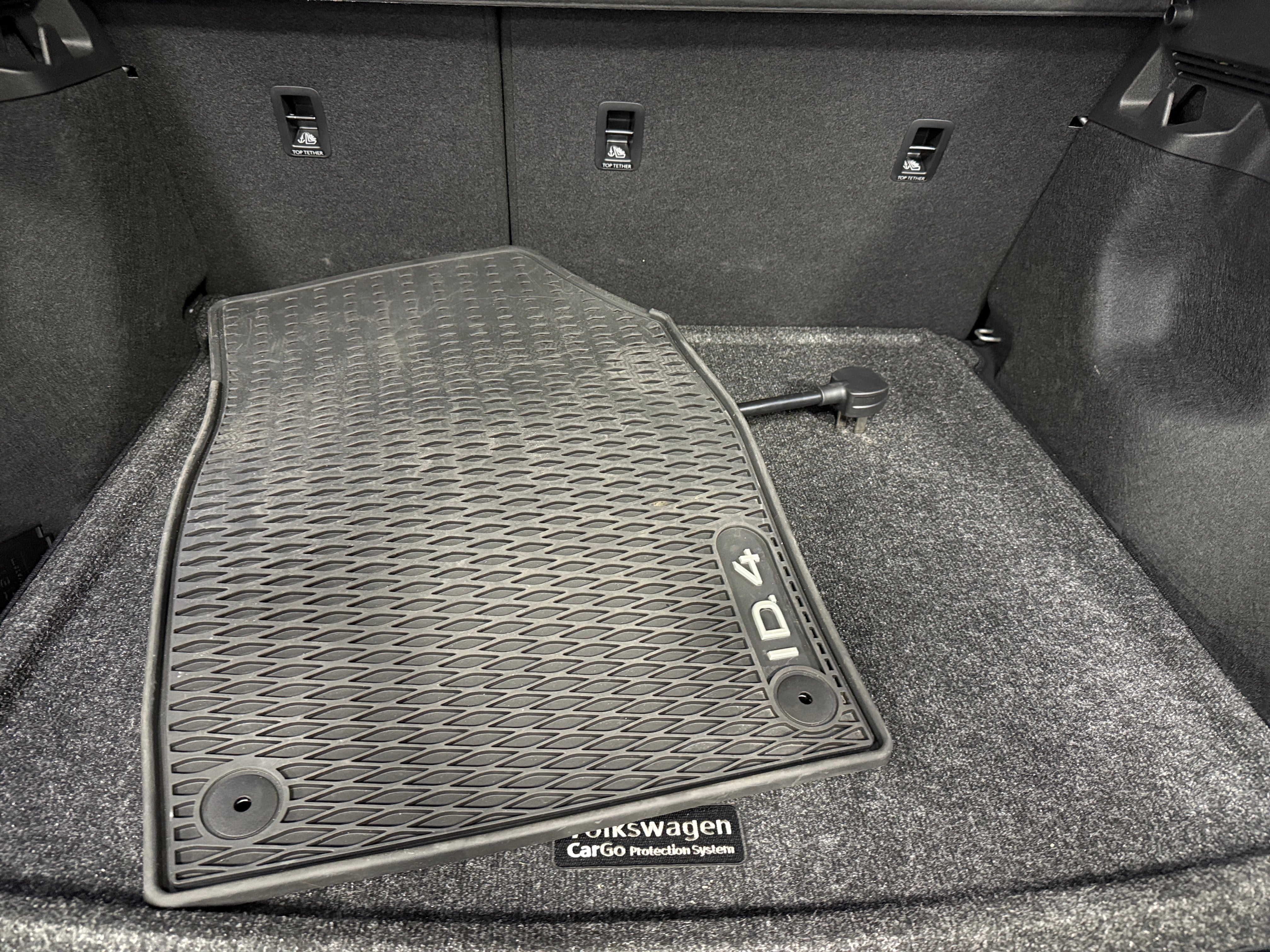 Used 2025 Volkswagen ID.4 PRO with VIN 1V2DSPE88SC002677 for sale in Auburn, WA