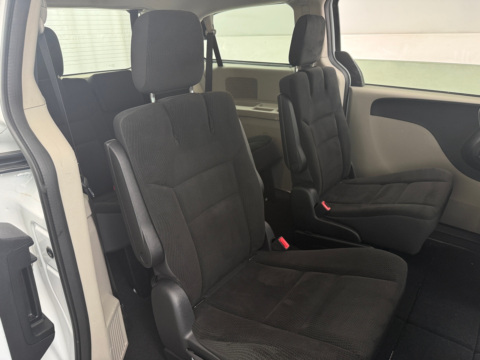 Thumbnail: 2019 Dodge Grand Caravan - 6