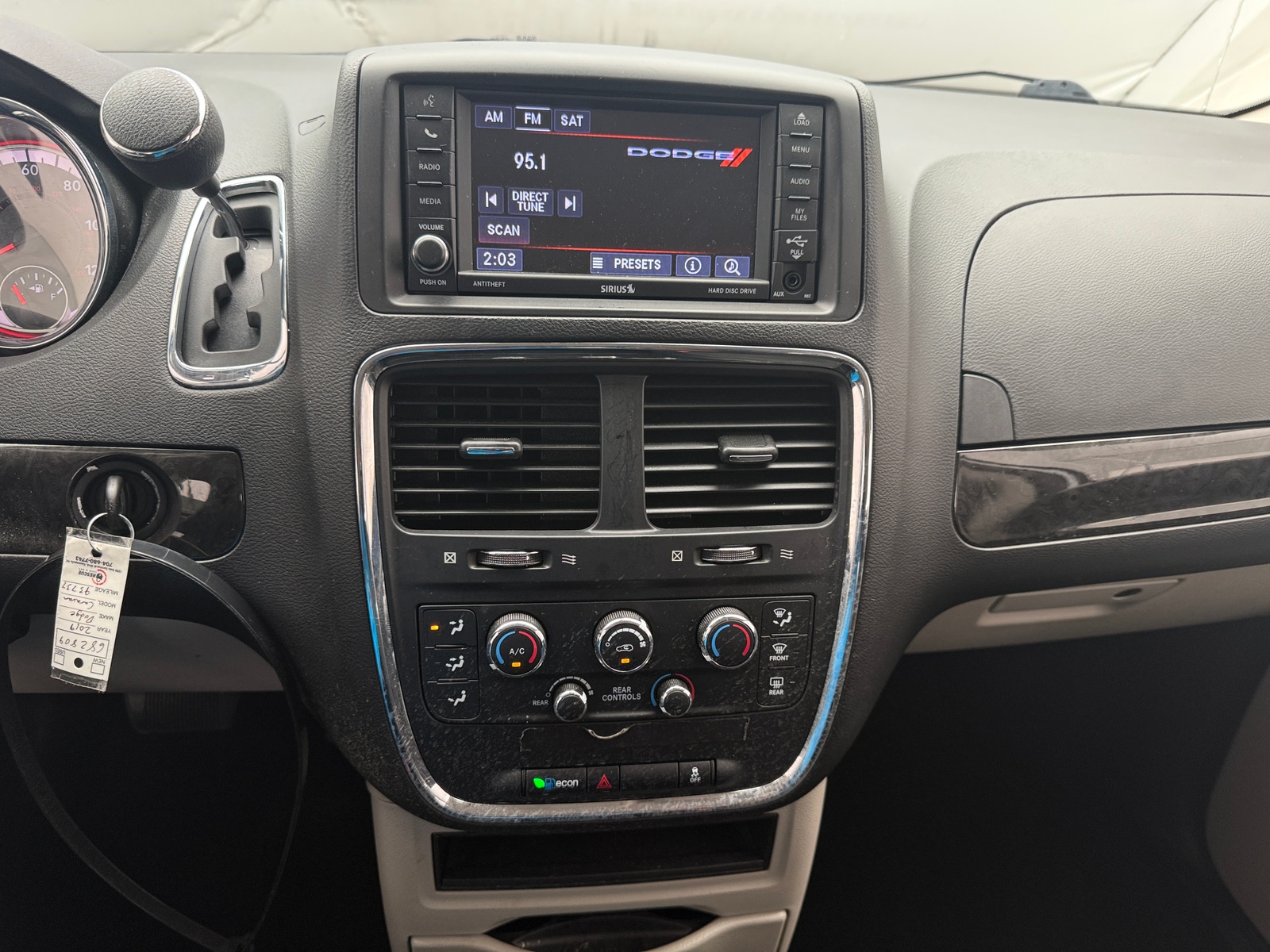 Thumbnail: 2019 Dodge Grand Caravan - 4