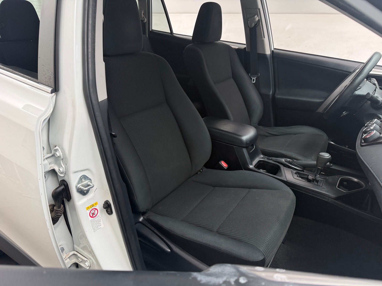 Thumbnail: 2018 Toyota RAV4 - 2