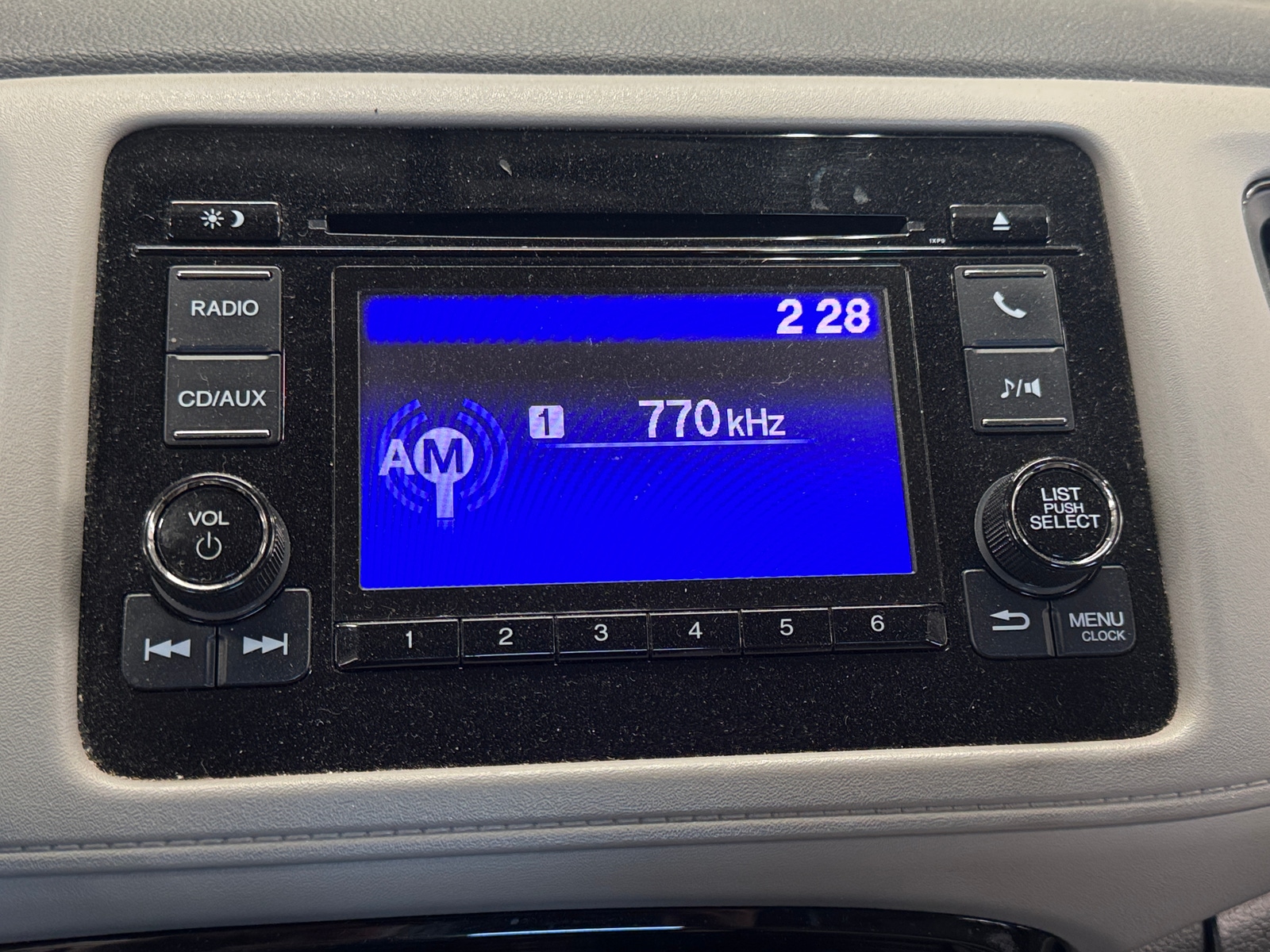 Thumbnail: 2018 Honda HR-V - 4