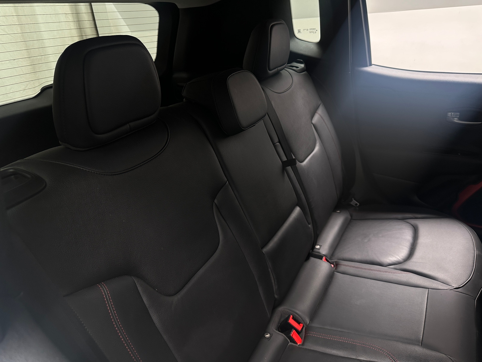 Thumbnail: 2018 Jeep Renegade - 6