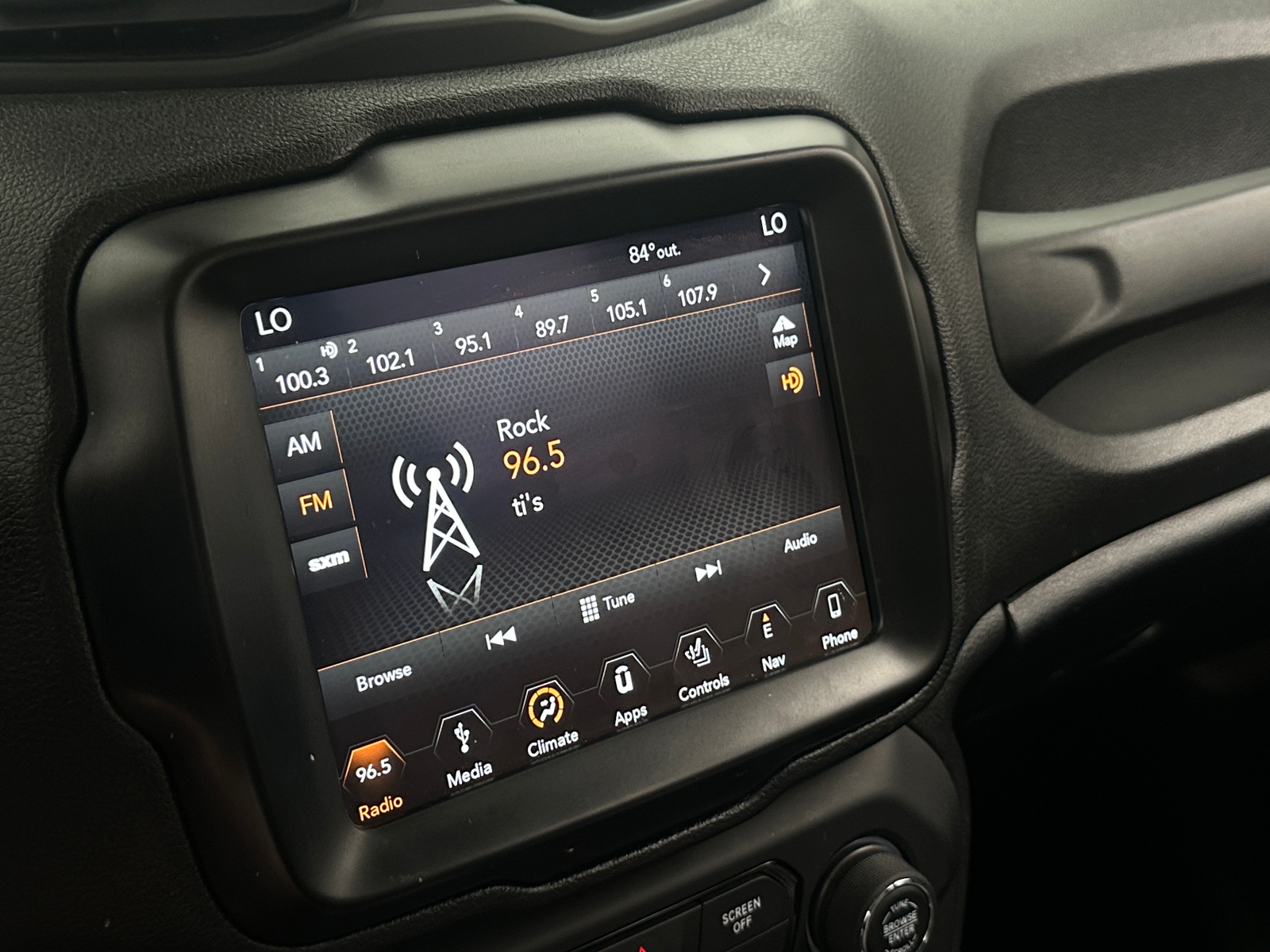 Thumbnail: 2018 Jeep Renegade - 4