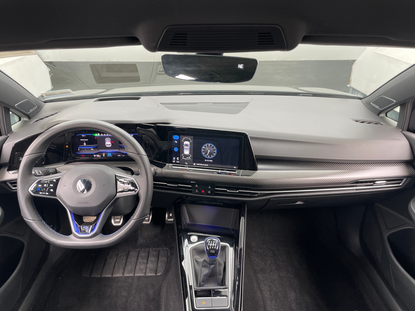 Thumbnail: 2023 Volkswagen Golf - 2