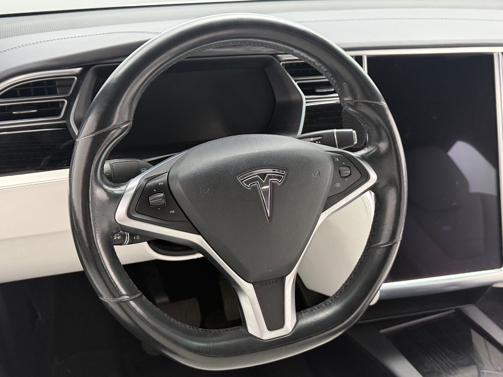 Thumbnail: 2017 Tesla Model X - 4