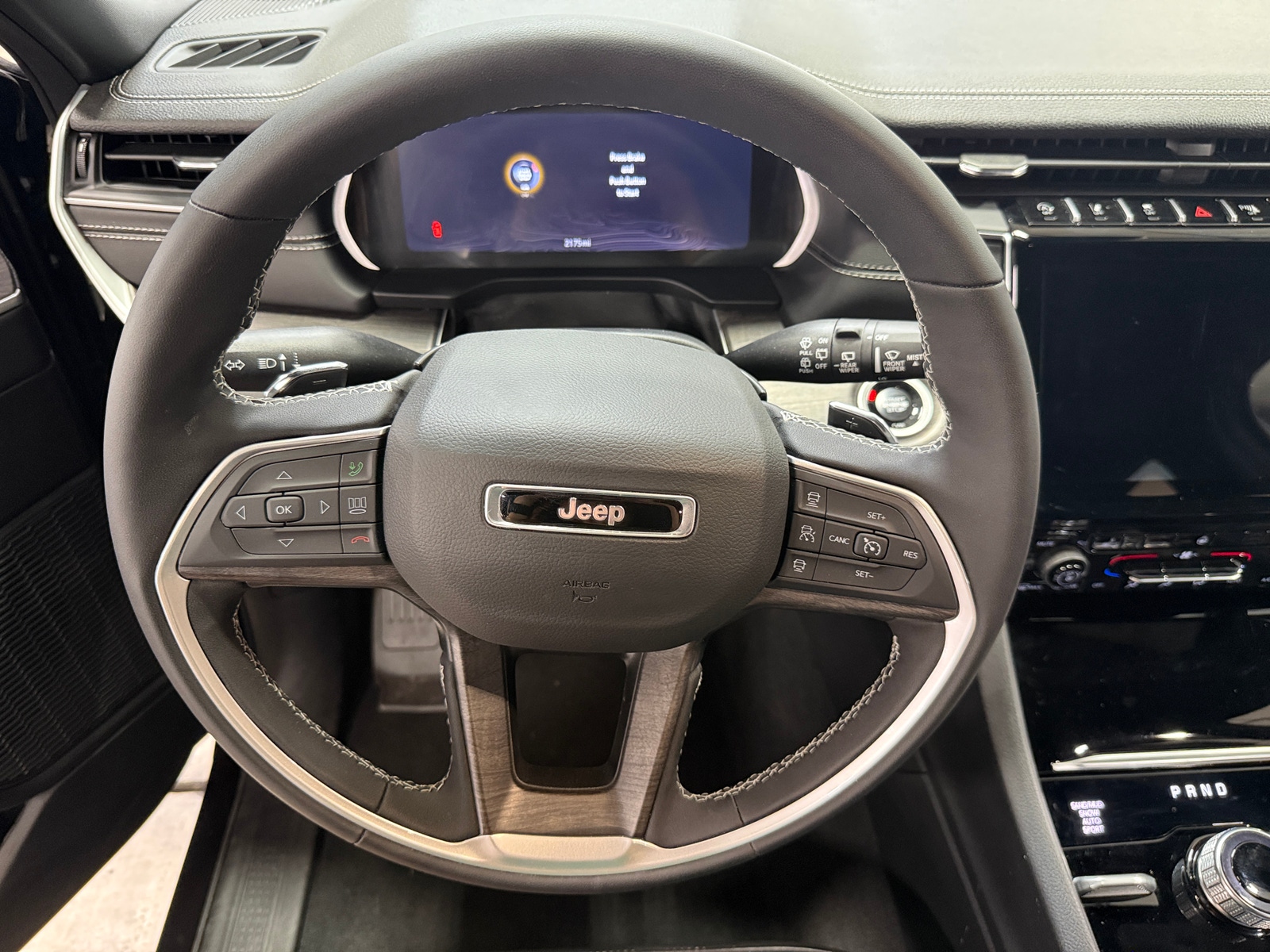 Thumbnail: 2025 Jeep Grand Cherokee L - 4