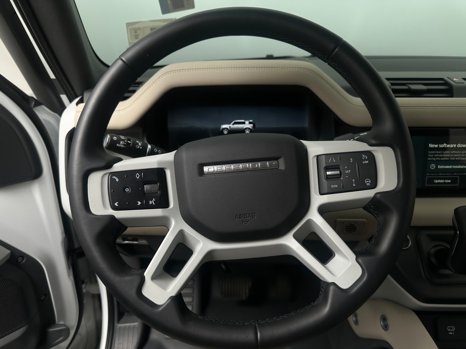 Thumbnail: 2024 Land Rover Defender - 4
