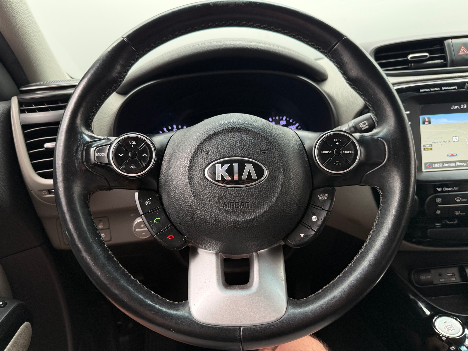 Thumbnail: 2017 Kia Soul - 4