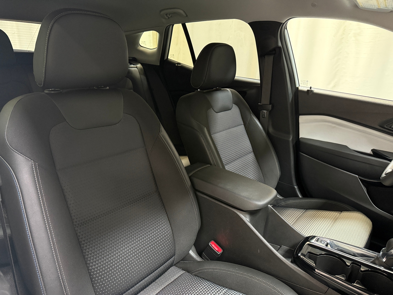Thumbnail: 2025 Chevrolet Trax - 2