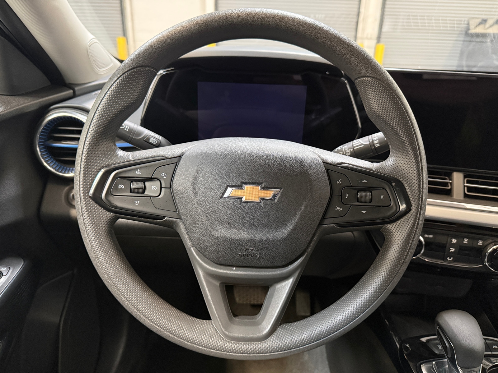 Thumbnail: 2025 Chevrolet Trax - 5
