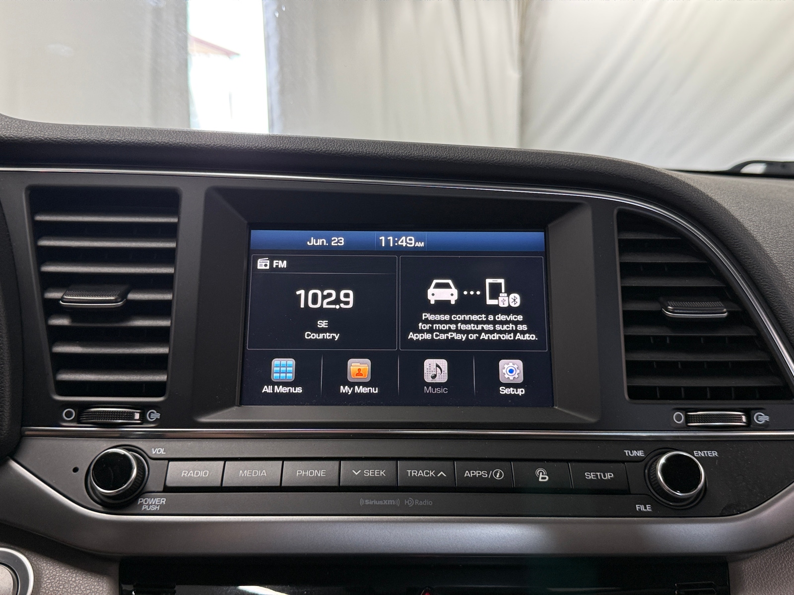 Thumbnail: 2017 Hyundai Elantra - 3