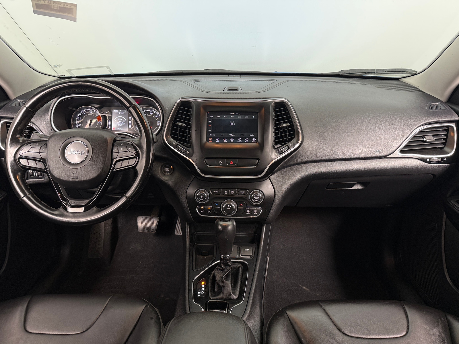 Thumbnail: 2020 Jeep Cherokee - 3