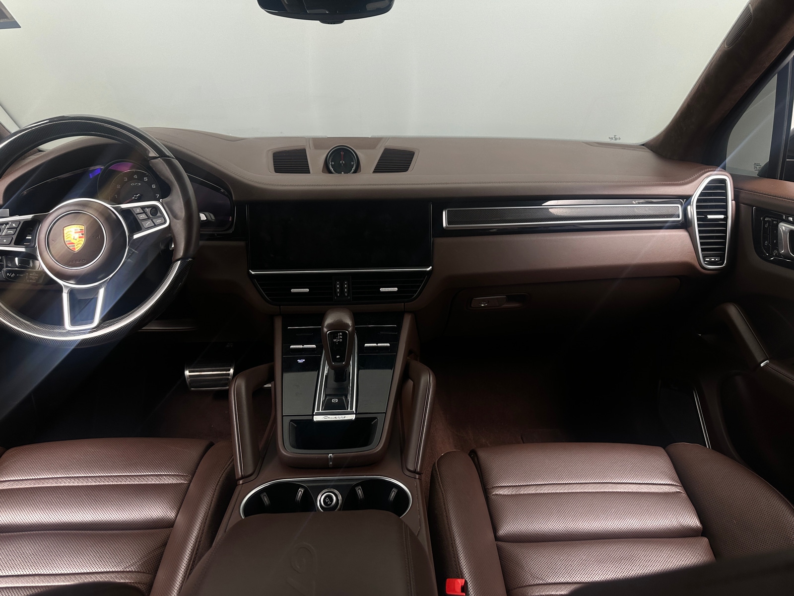 Thumbnail: 2021 Porsche Cayenne - 2