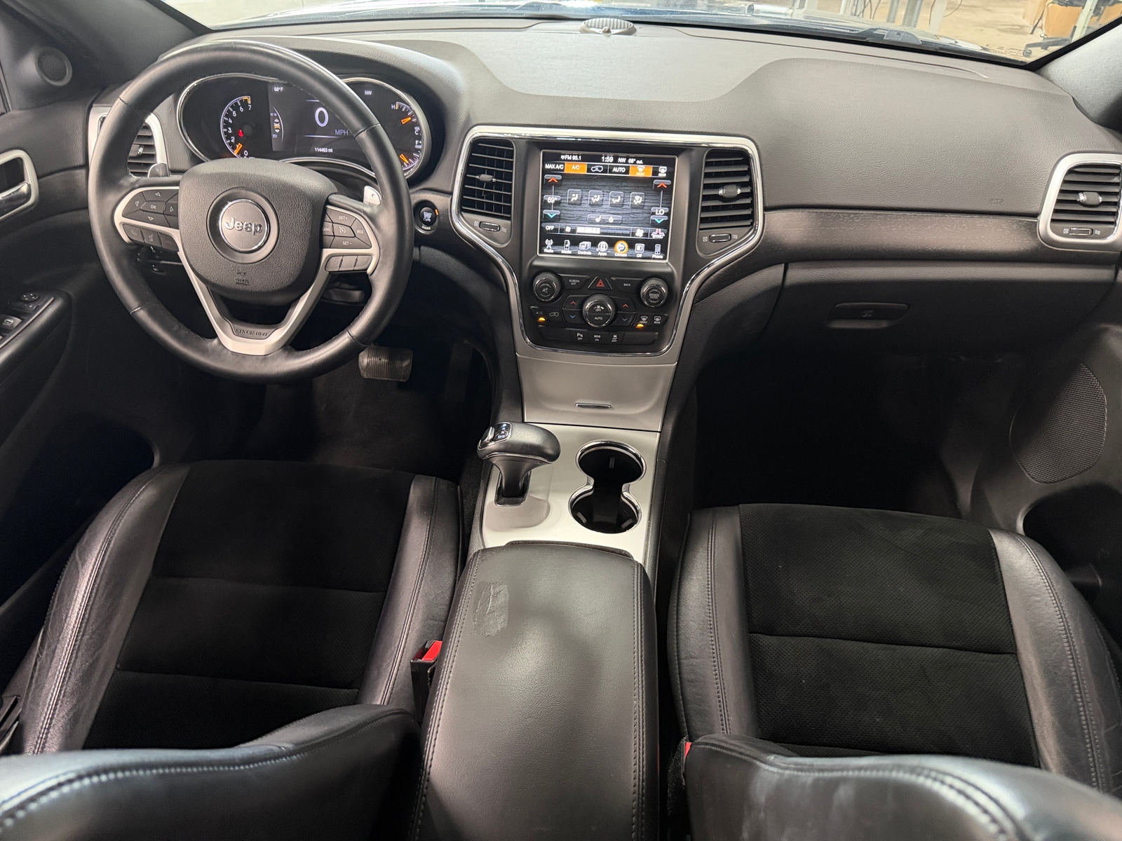 Thumbnail: 2015 Jeep Grand Cherokee - 3