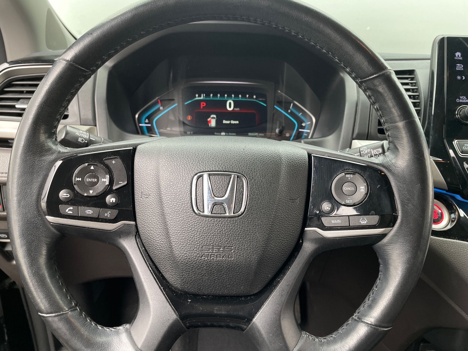 Thumbnail: 2018 Honda Odyssey - 4