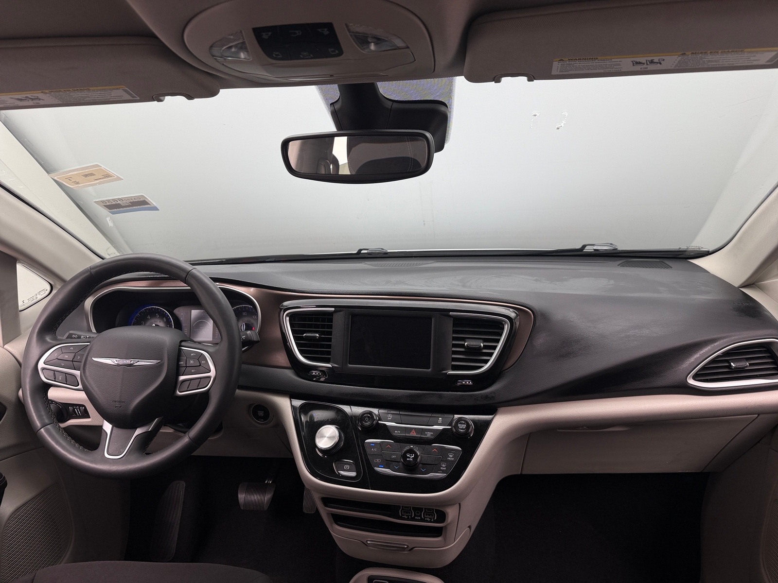 Thumbnail: 2023 Chrysler Voyager - 3